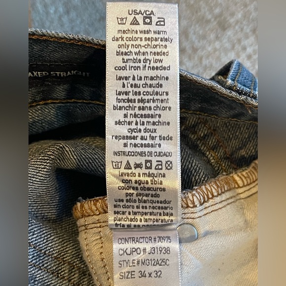 Calvin Klein Relaxed Straight Medium Dark Wash Jeans 34 x 32 - Picture 9 of 9